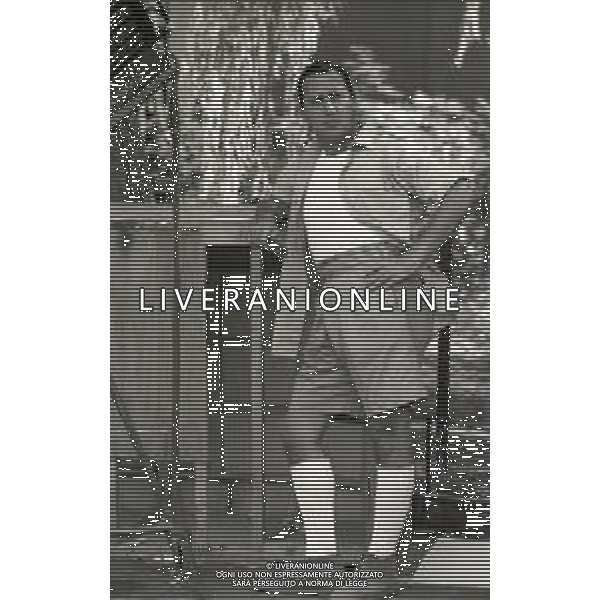 RETROSPETTIVA ALBERTO SORDI ATTORE NELLA FOTO ALBERTO SORDI NEL FILM “ Riusciranno i nostri eroi a ritrovare l\'amico misteriosamente scomparso in Africa?“ NELL\'ANNO 1968 AG ALDO LIVERANI SAS