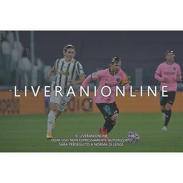 ©Falzone/Agenzia Aldo Liverani Torino 28.10.2020 Stadio Allianz Stadium Juventus vs Barcellona Champions League 2020/2021 Gruppo G Giornata 2 di 6 Nella foto : Lionel Messi-Federico Chiesa ©Falzone / AGENZIA ALDO LIVERANI SAS
