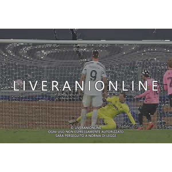 ©Falzone/Agenzia Aldo Liverani Torino 28.10.2020 Stadio Allianz Stadium Juventus vs Barcellona Champions League 2020/2021 Gruppo G Giornata 2 di 6 Nella foto : gol di lionel Messi su rigore ©FALZONE / AGENZIA ALDO LIVERANI SAS