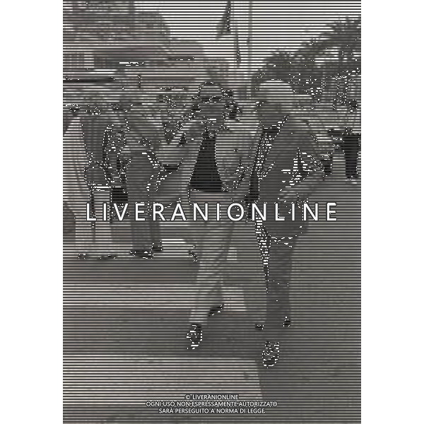 RETROSPETTIVA ALBERTO SORDI ATTORE NELLA FOTO ALBERTO SORDI A CANNES NELL\'ANNO 1979 AG ALDO LIVERANI SAS   