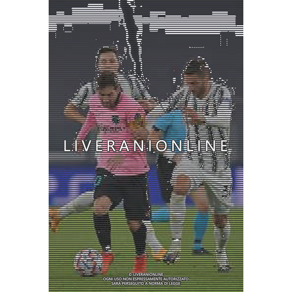 ©Falzone/Agenzia Aldo Liverani Torino 28.10.2020 Stadio Allianz Stadium Juventus vs Barcellona Champions League 2020/2021 Gruppo G Giornata 2 di 6 Nella foto : Lionel Messi-​Rodrigo Bentancur