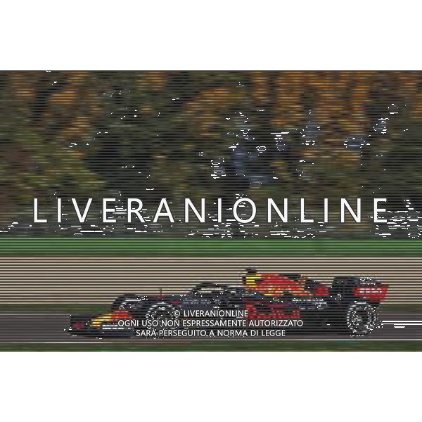 Max Verstappen (NLD) Red Bull Racing RB16. 31.10.2020. Formula 1 World Championship, Rd 13, Emilia Romagna Grand Prix, Imola, Italy, Qualifying Day. - www.xpbimages.com, EMail: requests@xpbimages.com © Copyright: Batchelor / XPB Images /AGENZIA ALDO LIVERANI SAS - ITALY ONLY EDITORIAL USE ONLY