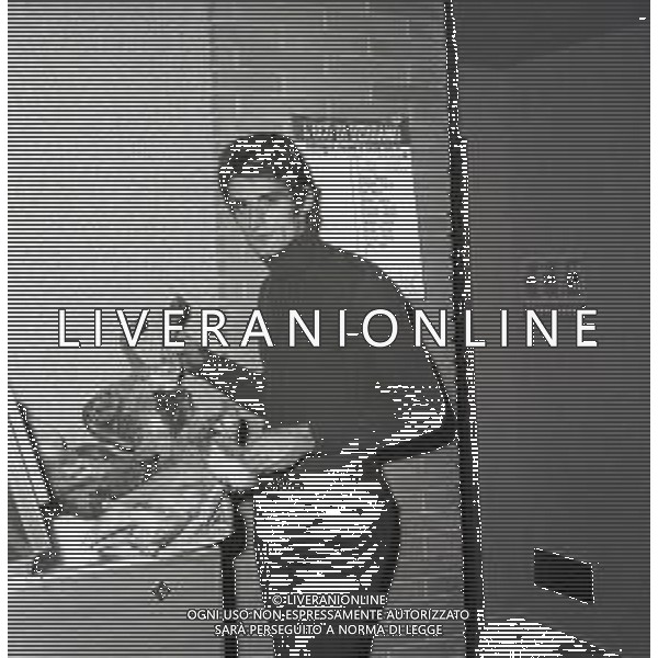 RETROSPETTIVA ANGELO DOMENGHINI CALCIATORE NELLA FOTO ANGELO DOMENGHINI NEL SUO BAR NELL\'ANNO 1970 AG ALDO LIVERANI SAS