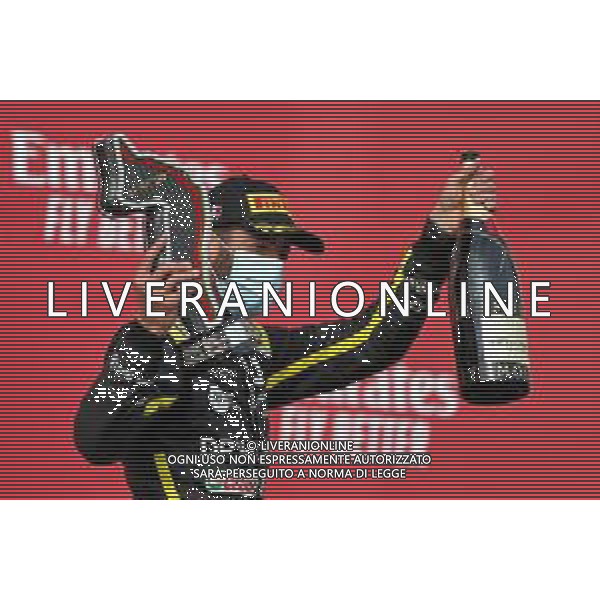 Daniel Ricciardo (AUS) Renault F1 Team celebrates his third position on the podium. 01.11.2020. Formula 1 World Championship, Rd 13, Emilia Romagna Grand Prix, Imola, Italy, Race Day. - www.xpbimages.com, EMail: requests@xpbimages.com © Copyright: Moy / XPB Images/AGENZIA ALDO LIVERANI SAS - ITALY ONLY EDITORIAL USE ONLY