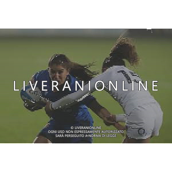 Women&#39;s Guinness Six Nations 2020 - Italy vs England - Rugby Six Nations match, 01 November 2020 Sergio Lanfranchi stadium, parma, Italy Photo showing: Italy wing Maria Magatti tries to keep the ball against Ellie Kildunne (England) @LM/Massimiliano Carnabuci AG ALDO LIVERANI SAS