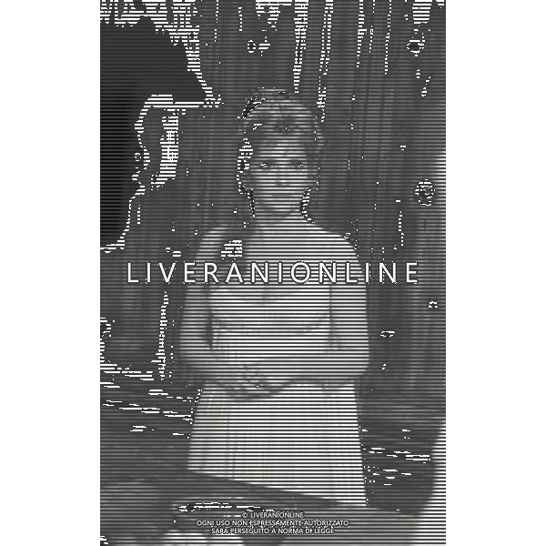 RETROSPETTIVA GINA LOLLOBRIGIDA ATTRICE NELLA FOTO GINA LOLLOBRIGIDA NEL FILM“ LE PIACEVOLI NOTTI“ NELL\'ANNO 1966 AG ALDO LIVERANI SAS