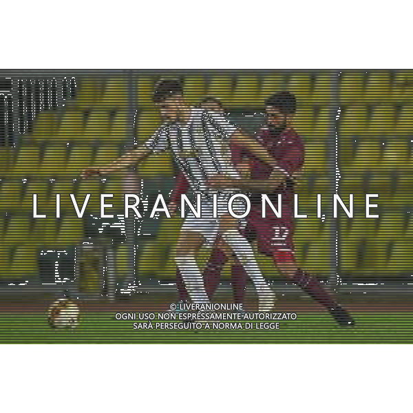 Livorno vs Juventus U23 - Campionato di Calcio Serie C - Lega Pro 2020/2021, 04 novembre 2020 Livorno, Italia Nella foto: Alejandro Jose Marques (Juventus U23) e Antonio Porcino (Livorno) @LM/Fabio Fagiolini AG ALDO LIVERANI SAS