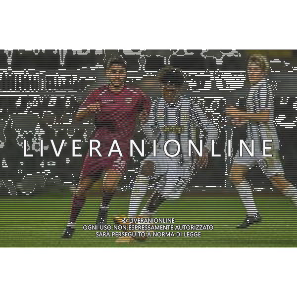 Livorno vs Juventus U23 - Campionato di Calcio Serie C - Lega Pro 2020/2021, 04 novembre 2020 Livorno, Italia Nella foto: Felix Andrade Sanches Correia (Juventus U23) e Hamza Haoudi (Livorno) @LM/Fabio Fagiolini AG ALDO LIVERANI SAS