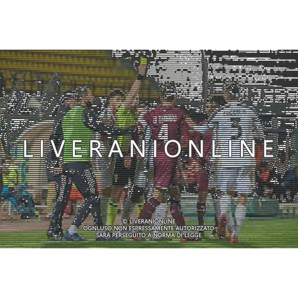 Livorno vs Juventus U23 - Campionato di Calcio Serie C - Lega Pro 2020/2021, 04 novembre 2020 Livorno, Italia Nella foto: Matteo Di Gennaro (Livorno) viene ammonito @LM/Fabio Fagiolini AG ALDO LIVERANI SAS