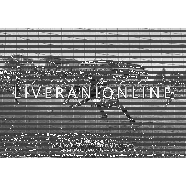 18-04-1982 CREMONA CAMPIONATO DI CLCIO SERIE B CREMONESE BARI 0-0 NELLA FOTO AZIONE DI GIOCO AG ALDO LIVERANI SAS