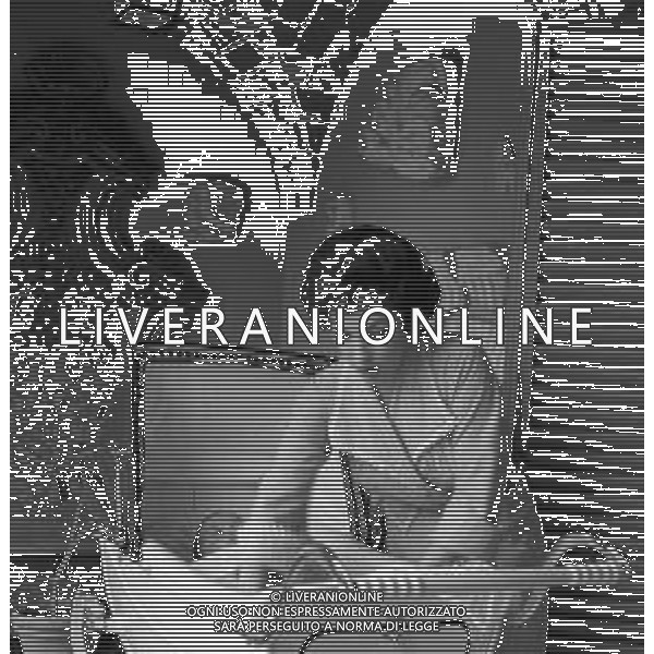 GINA LOLLOBRIGIDA ATTRICE ITALIANA - RETROSPETTIVA NELLA FOTO A ROMA NELLA SUA CASA CON IL FIGLIO ANDREA MILKO SKOFIC JR NEL 1957 ©ARCHIVIO GIOVANNI LIVERANI / AG. ALDO LIVERANI SAS