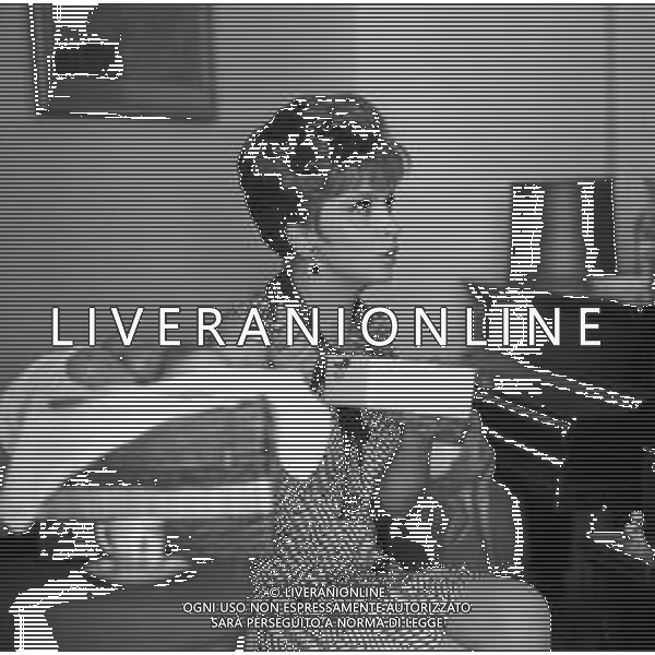 GINA LOLLOBRIGIDA ATTRICE ITALIANA - RETROSPETTIVA NELLA FOTO A ROMA - ANNI \'50 ©ARCHIVIO GIOVANNI LIVERANI / AG. ALDO LIVERANI SAS