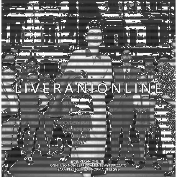 GINA LOLLOBRIGIDA ATTRICE ITALIANA - RETROSPETTIVA NELLA FOTO A ROMA MENTRE VA A VOTARE - ANNI \'50 ©ARCHIVIO GIOVANNI LIVERANI / AG. ALDO LIVERANI SAS
