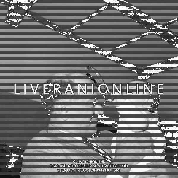 GINA LOLLOBRIGIDA ATTRICE ITALIANA - RETROSPETTIVA NELLA FOTO A ROMA NELLA SUA CASA IL FIGLIO ANDREA MILKO SKOFIC JR CON IL NONNO NEL 1957 ©ARCHIVIO GIOVANNI LIVERANI / AG. ALDO LIVERANI SAS