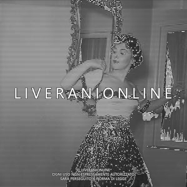 GINA LOLLOBRIGIDA ATTRICE ITALIANA - RETROSPETTIVA NELLA FOTO A ROMA NELLA SUA CASA - ANNI \'50 ©ARCHIVIO GIOVANNI LIVERANI / AG. ALDO LIVERANI SAS