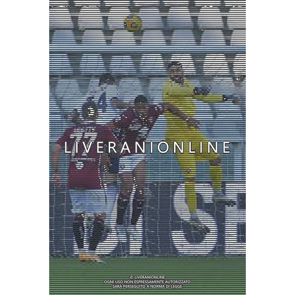 Torino 08.11.2020 Stadio Olimpico Grande Torino ©Alessandro Falzone/Agenzia Aldo Liverani Torino vs Crotone Serie A Tim 2020-2021 Nella foto : SALVATORE SIRIGU-GLEISON BREMER ©FALZONE / AGENZIA ALDO LIVERANI SAS