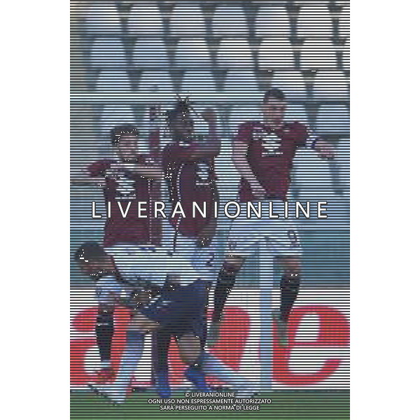 Torino 08.11.2020 Stadio Olimpico Grande Torino ©Alessandro Falzone/Agenzia Aldo Liverani Torino vs Crotone Serie A Tim 2020-2021 Nella foto : SIMONE VERDI - SOUALIHO MEITE\' - ANDREA BELOTTI IN BARRIERA ©FALZONE / AGENZIA ALDO LIVERANI SAS