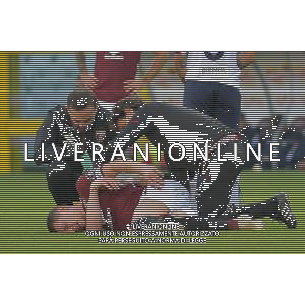 Torino 08.11.2020 Stadio Olimpico Grande Torino ©Alessandro Falzone/Agenzia Aldo Liverani Torino vs Crotone Serie A Tim 2020-2021 Nella foto : ANDREA BELOTTI DOLORANTE A TERRA INFORTUNATO MENTRE VIENE MEDICATO ©FALZONE / AGENZIA ALDO LIVERANI SAS