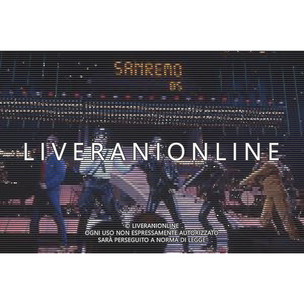 Festival di Sanremo 35a Edizione dal 7 al 9 febbraio 1985 - RETROSPETTIVA Nella Foto Il gruppo musicale dei Village People (ospiti) ©ARCHIVIO / AGENZIA ALDO LIVERANI SAS