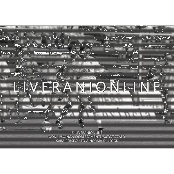18-04-1993 CREMONA CAMPIONATO DI CALCIO SERIE B CREMONESE -LECCE 2-0 NELLA FOTO LUIGI GUALCO E PAOLO BALDIERI AG ALDO LIVERANI SAS