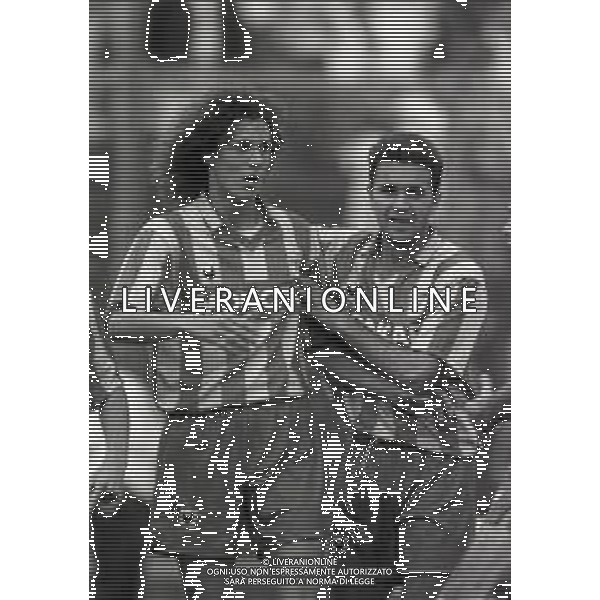 16-05-1993 CREMONA-CAMPIONATO DI CALCIO SERIE B CREMONESE BOLOGNA 2-2 NELLA FOTO LUIGI GUALCO E MASSIMO LOMBARDINI AG ALDO LIVERANI SAS
