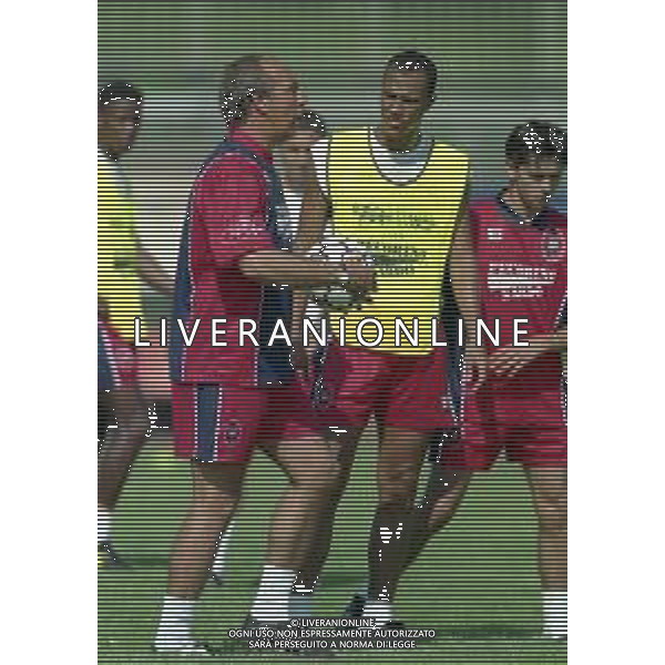 24-07-1998 ALLENAMENTO CAGLIARI CALCIO NELLA FOTO GIAN PIERO VENTURA ALLENATORE CAGLIARI E JONATHAN ZEBINA AG ALDO LIVERANI SAS