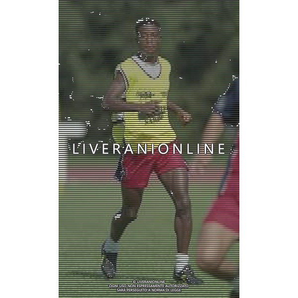 24-07-1998 ALLENAMENTO CAGLIARI CALCIO NELLA FOTO MOHAMED KALLON AG ALDO LIVERANI SAS