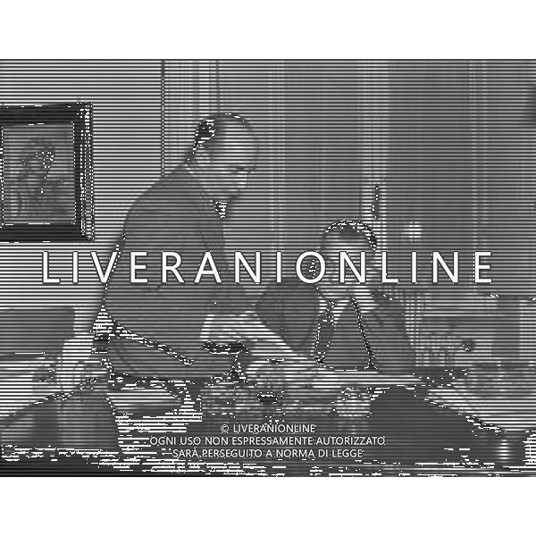 ALBERTO MORAVIA SCRITTORE ITALIANO - RETROSPETTIVA NELLA FOTO NEL 1950 CON ALBERTO CAROCCI ©Archivio Giovanni Liverani / AG. ALDO LIVERANI SAS