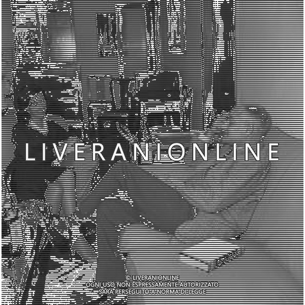 ALBERTO MORAVIA SCRITTORE ITALIANO - RETROSPETTIVA NELLA FOTO A ROMA NEL 1955 NELLA SUA CASA ©Archivio Giovanni Liverani / AG. ALDO LIVERANI SAS