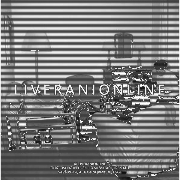 ALBERTO MORAVIA SCRITTORE ITALIANO - RETROSPETTIVA NELLA FOTO A ROMA NEL 1955 NELLA SUA CASA ©Archivio Giovanni Liverani / AG. ALDO LIVERANI SAS