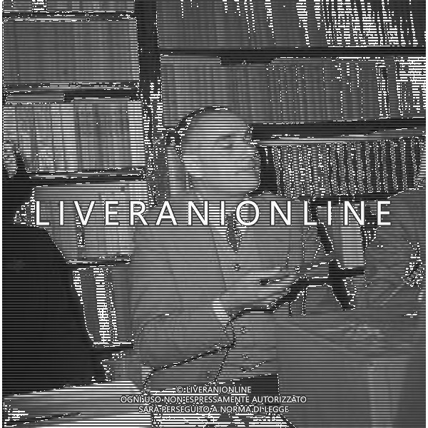 ALBERTO MORAVIA SCRITTORE ITALIANO - RETROSPETTIVA NELLA FOTO A ROMA NEL 1960 ©Archivio Giovanni Liverani / AG. ALDO LIVERANI SAS