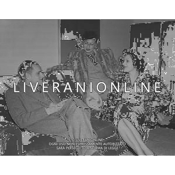 ALBERTO MORAVIA SCRITTORE ITALIANO - RETROSPETTIVA NELLA FOTO A ROMA ANNI \'50 con Mimi\' Guidi Cozzi ©Archivio Giovanni Liverani / AG. ALDO LIVERANI SAS