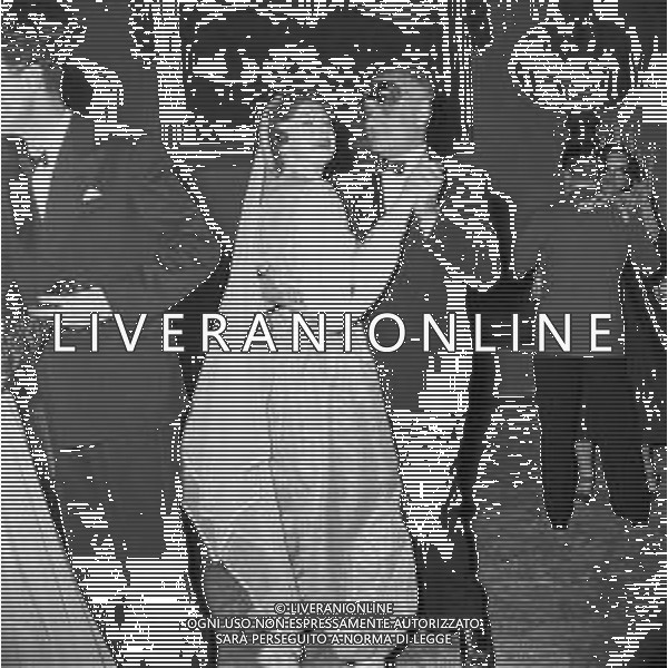 ALBERTO MORAVIA SCRITTORE ITALIANO - RETROSPETTIVA NELLA FOTO A ROMA ANNI \'50 ALLA STAMPA ESTERA ©Archivio Giovanni Liverani / AG. ALDO LIVERANI SAS