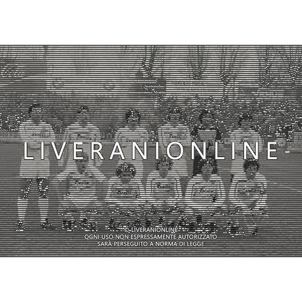 22-01-1984 MONZA CAMPIONATO DI CALCIO SERIE B MONZA PALERMO 1-0 NELLA FOTO FORMAZIONE PALERMO CALCIO 1983-1984 AG ALDO LIVERANI SAS