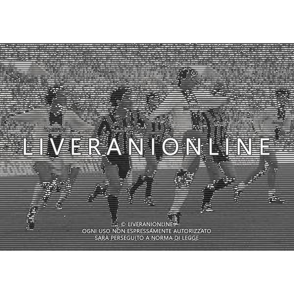 23-10-1983 UDINE CAMPIONATO DI CALCIO SERIE A UDINESE INTER 2-2 NELLA FOTO EDINHO-ANTONIO SABATO AG ALDO LIVERANI SAS