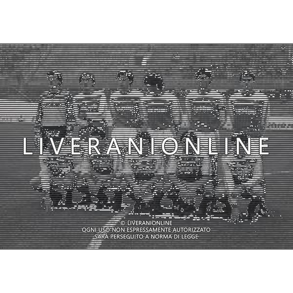 11-11-1984 VARESE CAMPIONATO DI CALCIO SERIE B VARESE EMPOLI 2-0 NELLA FOTO LA FORMAZIONE DEL VARESE CALCIO 1984-1985 AG ALDO LIVERANI SAS