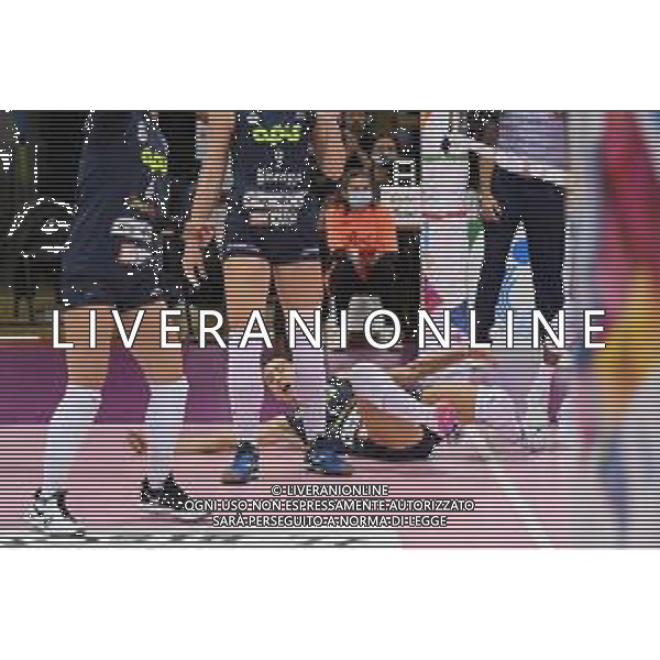 Il Bisonte Firenze vs VBC Epiu Casalmaggiore - Volleyball Italian Serie A1 Women match 2020/2021, 14 November 2020 Mandela Forum, florence, Italy Photo showing: Partenio injury (Vbc E\'Piu Casalmaggiore) @LM/Filippo Tomasi AG ALDO LIVERANI SAS