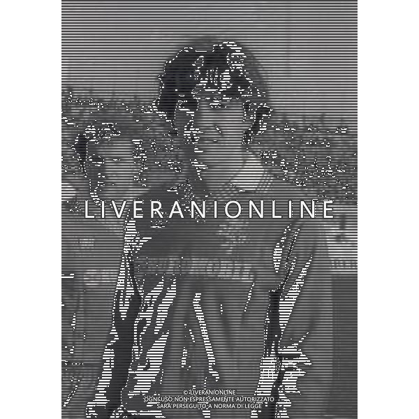 RETROSPETTIVA NICOLA ZANONE CALCIATORE NELLA FOTO NICOLA ZANONE CON LA MAGLIA DEL PERUGIA CALCIO NELL\'ANNO 1984-1985 AG ALDO LIVERANI SAS