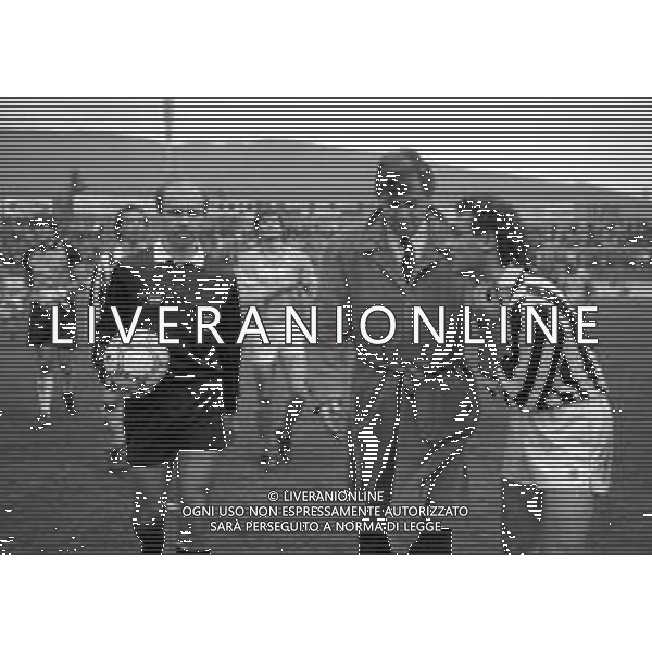 06-12-1987 BRESCIA CAMPIONATO DI CALCIO SERIE B BRESCIA UDINESE 2-0 NELLA FOTO ARBITRO GIAN CARLO DAL FORNO CON FRANCO DAL CIN DIRIGENTE UDINESEE GIANLUIGI GALBAGINI AG ALDO LIVERANI SAS