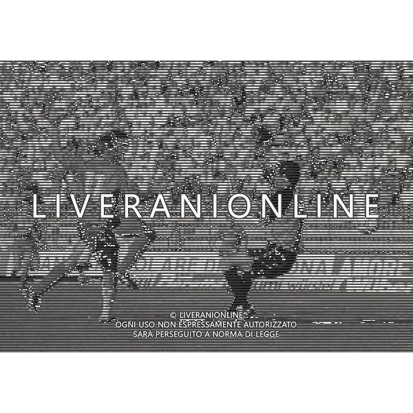 18-09-1988 CREMONA CAMPIONATO DI CALCIO SERIE B CREMONESE MONZA 1-1 NELLA FOTO GOAL ATTILIO LOMBARDO AG ALDO LIVERANI SAS