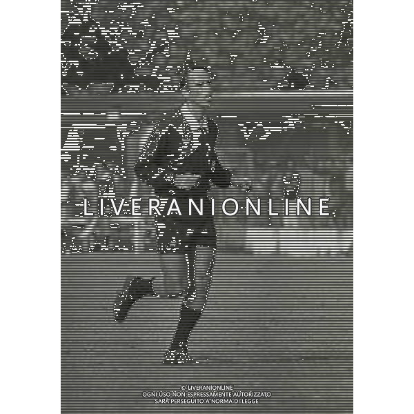 08-09-1985 MONZA CAMPIONATO DI CALCIO SERIE B MONZA L.R.VICENZA 0-1 NELLA FOTO ARBITRO PIERO D\'INNOCENZO AG ALDO LIVERANI SAS