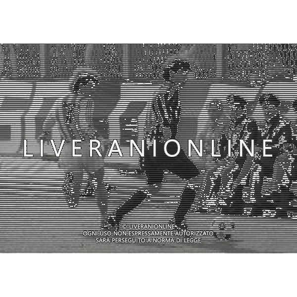 20-03-1988 BERGAMO CAMPIONATO DI CALCIO SERIE B ATALANTA LECCE 0-0 NELLA FOTO OLIVIERO GARLINI E FRANCESCO MORIERO AG ALDO LIVERANI SAS