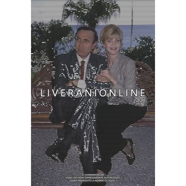 LORELLA CUCCARINI, ballerina e conduttrice italiana. Nella foto alla presentazione del 43mo Festival di Sanremo Febbraio 1993 con Pippo Baudo ©Archivio/AGENZIA ALDO LIVERANI SAS