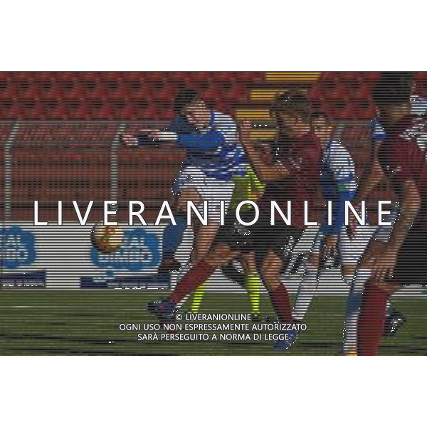 Pontedera vs Pro Patria - Campionato di Calcio Serie C - Lega Pro 2020/2021, 22 novembre 2020 Stadio Comunale &#34;Ettore Mannucci&#34;, Pontedera (PI), Italia Nella foto: Sean Parker (Pro Patria) calcia contrastato da Giacomo Risaliti (Pontedera) @LM/Fabio Fagiolini AG ALDO LIVERANI SAS