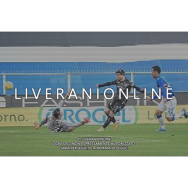 Sampdoria vs Bologna - Italian football Serie A match 2020/2021, 22 November 2020 Luigi Ferraris stadium, Genova, Italy Photo showing: EMIL AUDERO (Sampdoria) , Riccardo Orsolini (Bologna), MAYA YOSHIDA (Sampdoria) @LM/Danilo Vigo/AGENZIA ALDO LIVERANI SAS