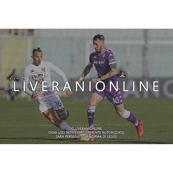 Fiorentina - Benevento Campionato di Calcio Serie A TIM 22/11/2020 nella foto: Castrovilli Gaetano (acf Fiorentina) Importa Riccardo(Benevento Calcio) ©Claudio Zamagni/Agenzia Aldo Liverani Castrovilli Gaetano (acf Fiorentina) Importa Riccardo(Benevento Calcio during Italian Serie A soccer match between FIORENTINA and BENEVENTO at Artemio Franchi Stadium on November 22 2020 in Florence. photo credit by Claudio Zamagni/Aldo Liverani Photo Agency