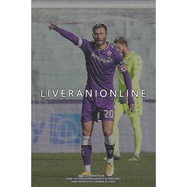 Fiorentina - Benevento Campionato di Calcio Serie A TIM 22/11/2020 nella foto: Pezzella German (acf Fiorentina) ©Claudio Zamagni/Agenzia Aldo Liverani Pezzella German (acf Fiorentina) during Italian Serie A soccer match between FIORENTINA and BENEVENTO at Artemio Franchi Stadium on November 22 2020 in Florence. photo credit by Claudio Zamagni/Aldo Liverani Photo Agency