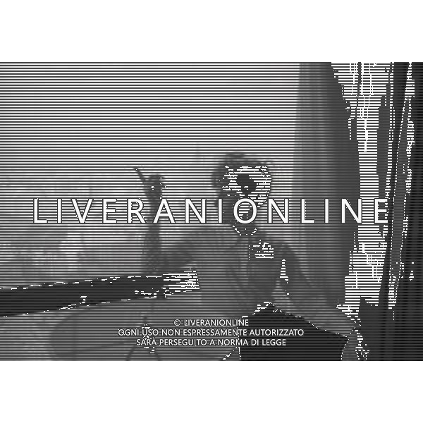 RETROSPETTIVA ORNELLA VANONI CANTANTE NELLA FOTO ORNELLA VANONI A NEW YORK NELL\'ANNO 1963 AG ALDO LIVERANI SAS