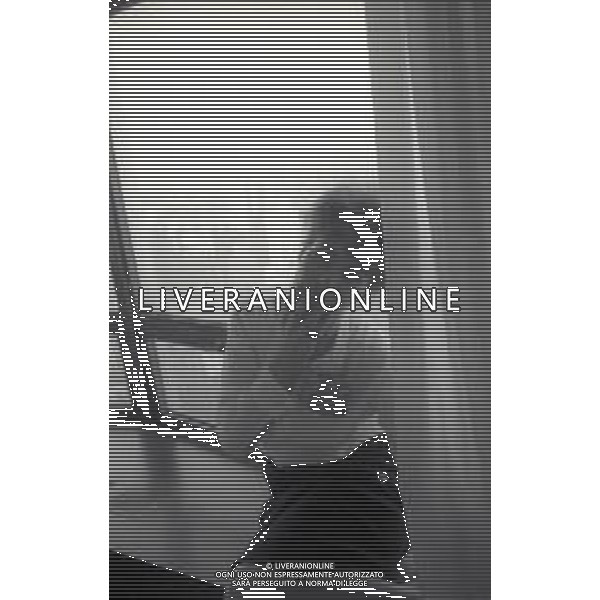 RETROSPETTIVA ORNELLA VANONI CANTANTE NELLA FOTO ORNELLA VANONI A NEW YORK NELL\'ANNO 1963 AG ALDO LIVERANI SAS