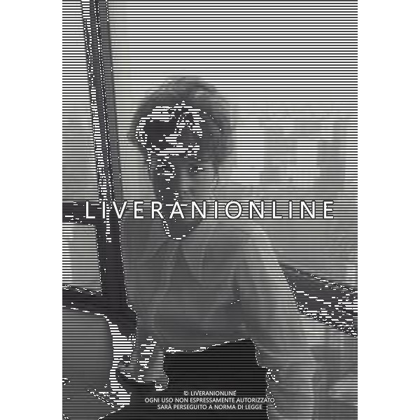 RETROSPETTIVA ORNELLA VANONI CANTANTE NELLA FOTO ORNELLA VANONI A NEW YORK NELL\'ANNO 1963 AG ALDO LIVERANI SAS